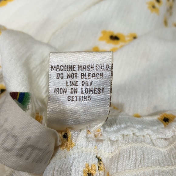 SOLD Francesca’s Collection Mimi Chica Midi Dress Size Small Cream Floral Cutout - Picture 9 of 11